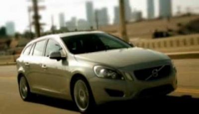 Volvo V60, il video che la mostra su strada