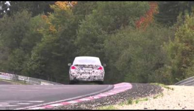 BMW X4 video dei test drive a Nurburgring