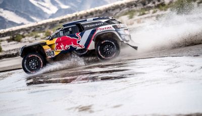 Dakar 2018 – Le Peugeot 3008DKR Maxi arrivano in gruppo e rimangono al comando