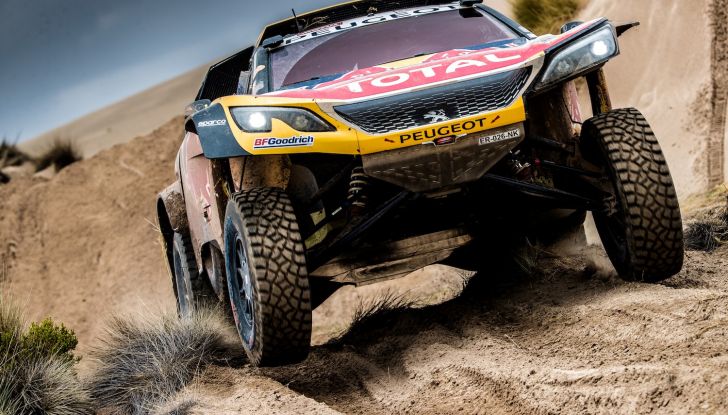 Dakar 2018 – Sainz / Cruz vincono a Uyuni e prendono il comando della gara - Foto 1 di 3