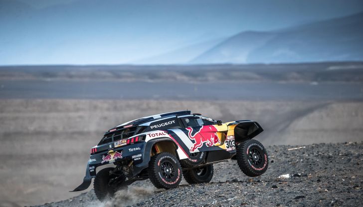 Dakar 2018 – Nuova vittoria della Peugeot 3008DKR ma ritiro di Loeb/Elena - Foto 2 di 5