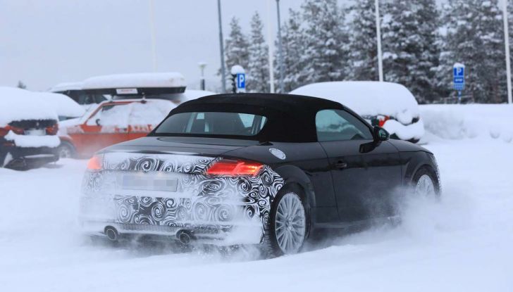Audi TT Roadster 2019, prime immagini e test su strada - Foto 9 di 15