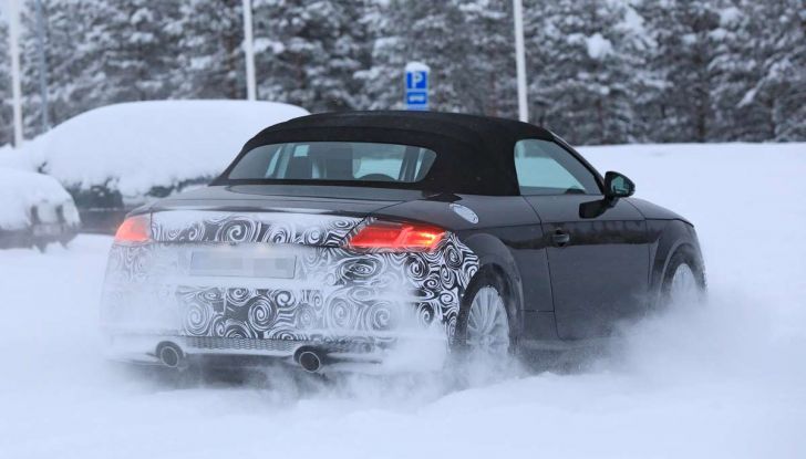 Audi TT Roadster 2019, prime immagini e test su strada - Foto 14 di 15