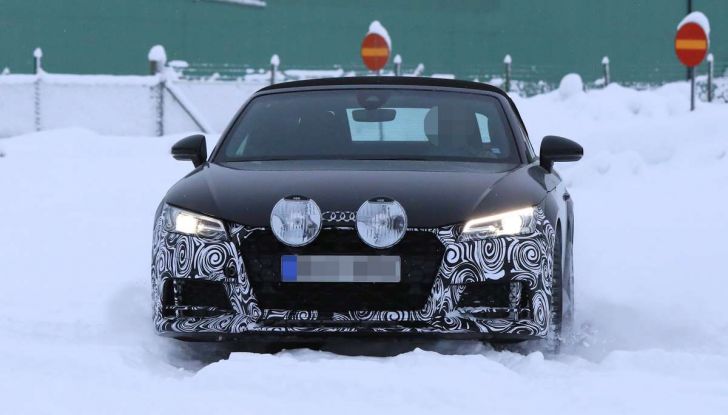 Audi TT Roadster 2019, prime immagini e test su strada - Foto 6 di 15
