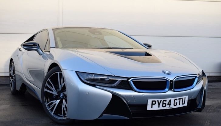 La BMW i8 di Wayne Rooney è in vendita a 70 mila euro - Foto 4 di 12