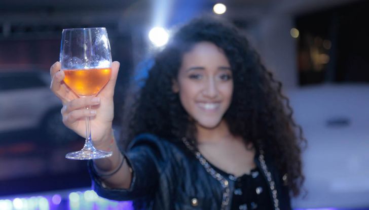 Volkswagen T-Roc 2018 presentato nelle concessionarie - Foto 4 di 15