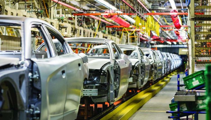 Fiat-Chrysler, regalo ai dipendenti da 2mila dollari e 1 miliardo d’investimenti - Foto 10 di 10