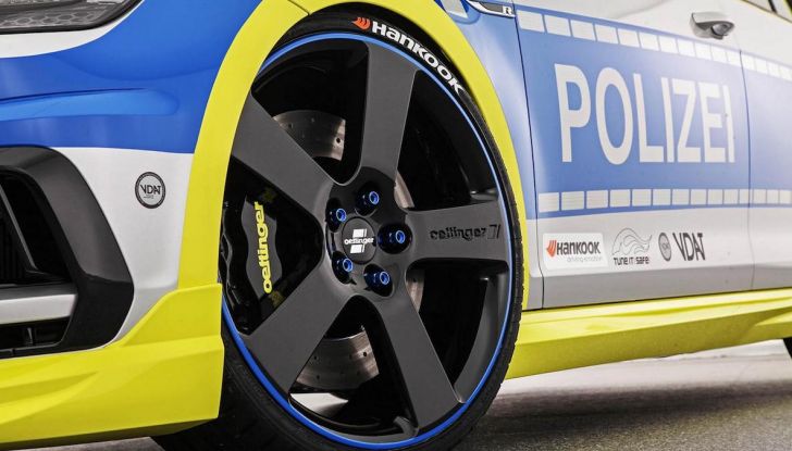 La Volkswagen Golf R della Polizia tedesca da 400 CV - Foto 3 di 6