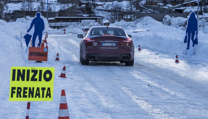 Pneumatici invernali: test per metterli alla prova contro le gomme estive - Foto 2 di 9