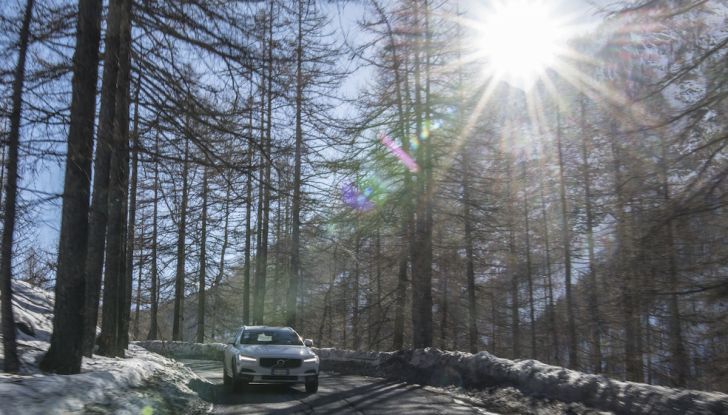 Pneumatici invernali: test per metterli alla prova contro le gomme estive - Foto 1 di 9