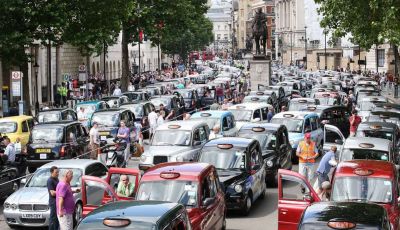 Il limite di velocità a Londra scende a 30 km/h