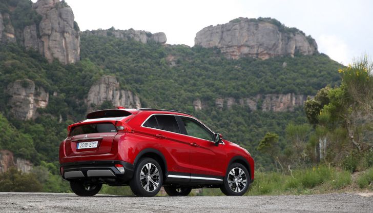 Test drive Mitsubishi Eclipse Cross, il Made in Japan per sfidare i giganti - Foto 27 di 44