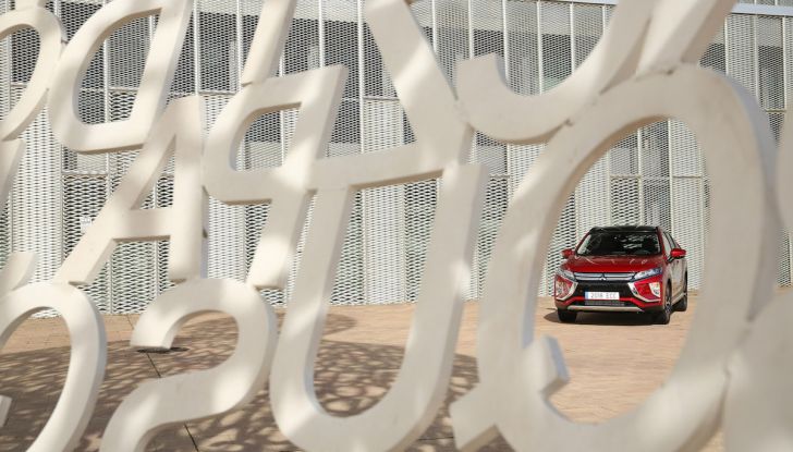 Test drive Mitsubishi Eclipse Cross, il Made in Japan per sfidare i giganti - Foto 13 di 44