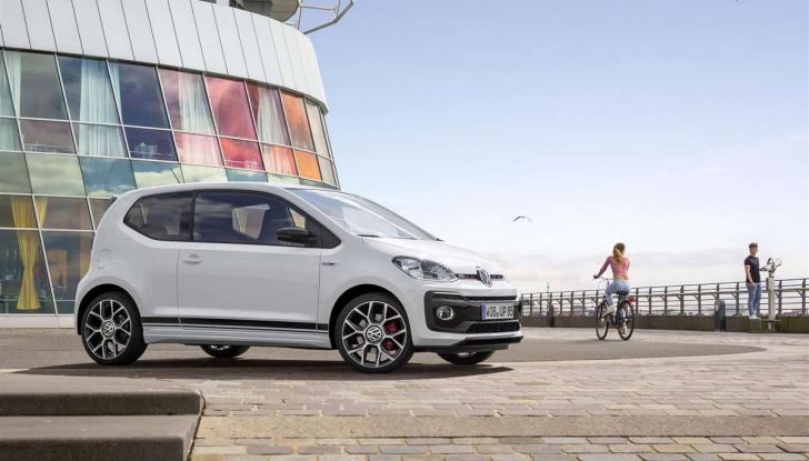 Nuova Volkswagen Up! GTI, prezzi, motori e allestimenti - Foto 14 di 20