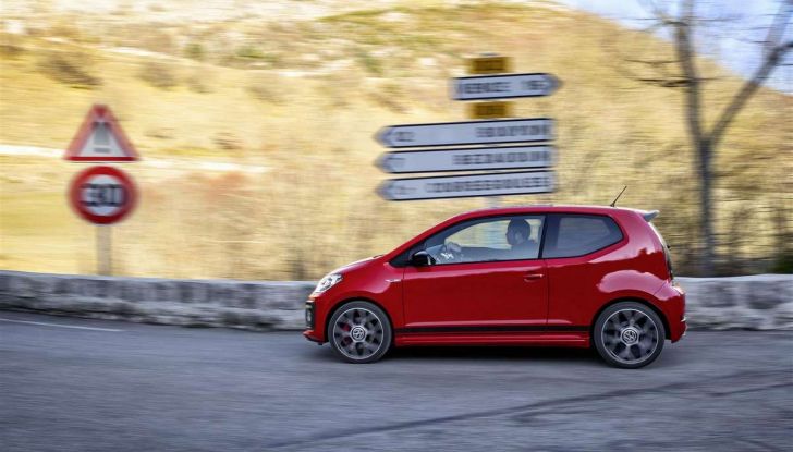 Nuova Volkswagen Up! GTI, prezzi, motori e allestimenti - Foto 3 di 20