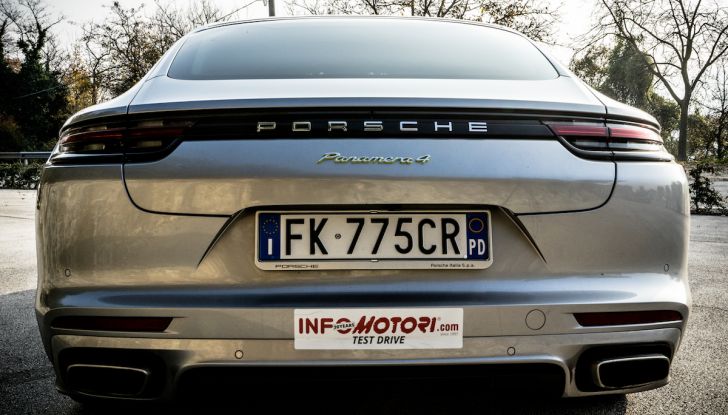 Prova su strada Porsche Panamera 4 E-Hybrid: spettacolo d’elite con la seconda serie - Foto 8 di 34