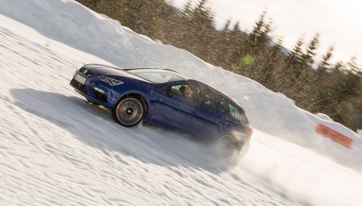 SEAT e la trazione integrale 4Drive, prova e recensione sulla neve - Foto 54 di 62