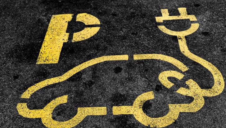 S​mart ED: provata su strada la nuova Smart elettrica - Foto 31 di 48