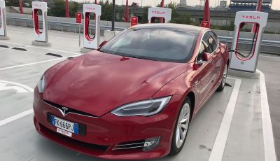 Tesla Model S MY 2019: l’autonomia sale fino a 610 km