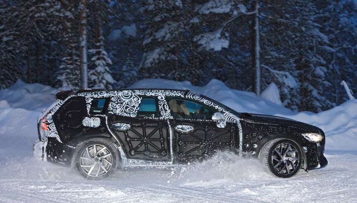 Volvo V60 2018: tutta nuova, con linee più moderne e tanta tecnologia - Foto 18 di 20