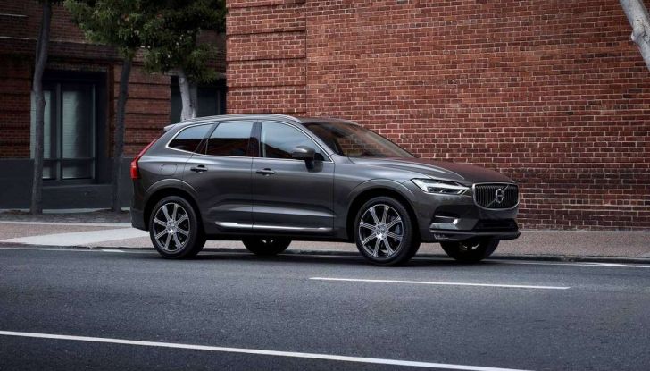 Volvo XC60: le foto della telecamera di sicurezza in mostra a Milano - Foto 7 di 11