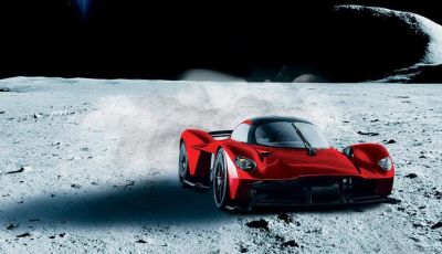 Aston Martin Valkyrie con vernice fatta di polvere lunare!