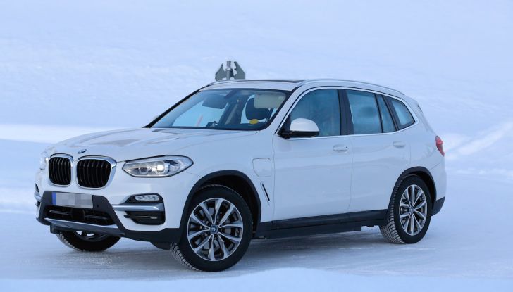 BMW X3 elettrica Plug-in: il SUV dell’Elica pronto alla rivoluzione - Foto 4 di 10