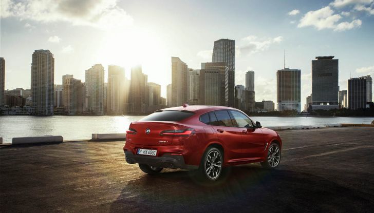 BMW X4 2018, il SUV Coupé di Monaco arriva alla seconda serie - Foto 19 di 56
