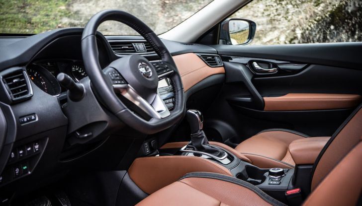 [VIDEO] Prova su strada Nissan X-Trail 2017 – il SUV 7 posti con 4x4i - Foto 17 di 42