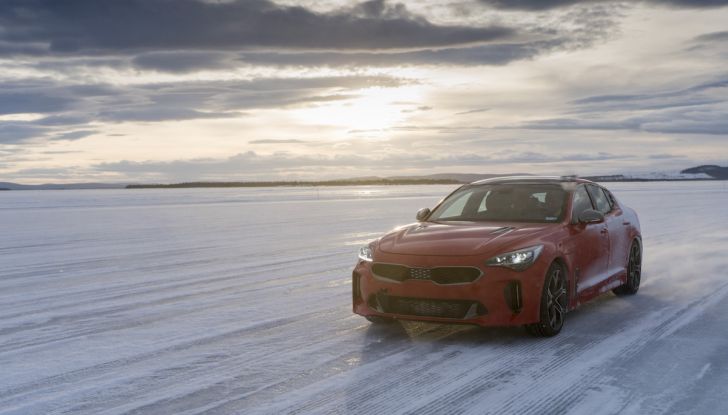 Kia Stinger 2018: prova su strada della GT Made in Korea - Foto 10 di 19