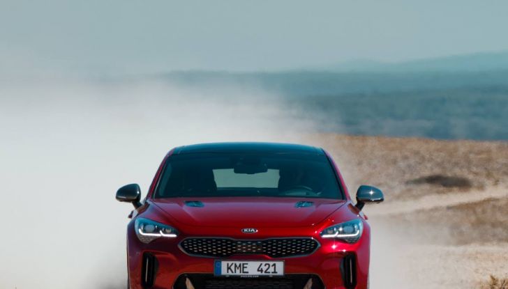 Kia Stinger 2018: prova su strada della GT Made in Korea - Foto 8 di 19