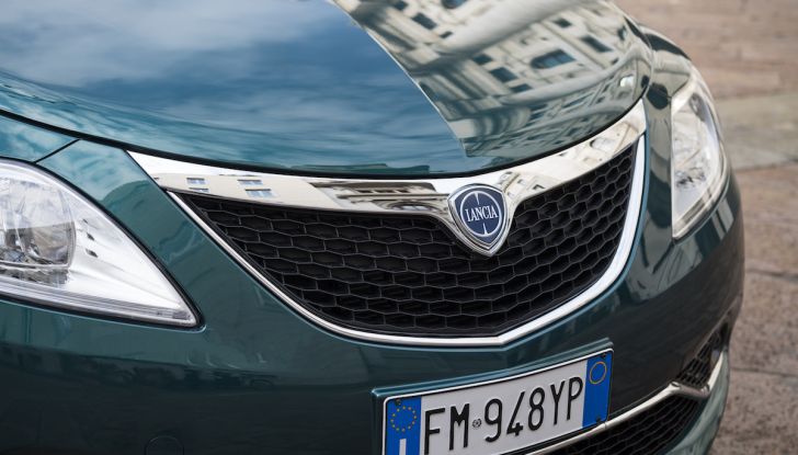 Nuova Lancia Ypsilon 2018: arrivano Elefantino Blu, Gold e Platinum - Foto 12 di 33