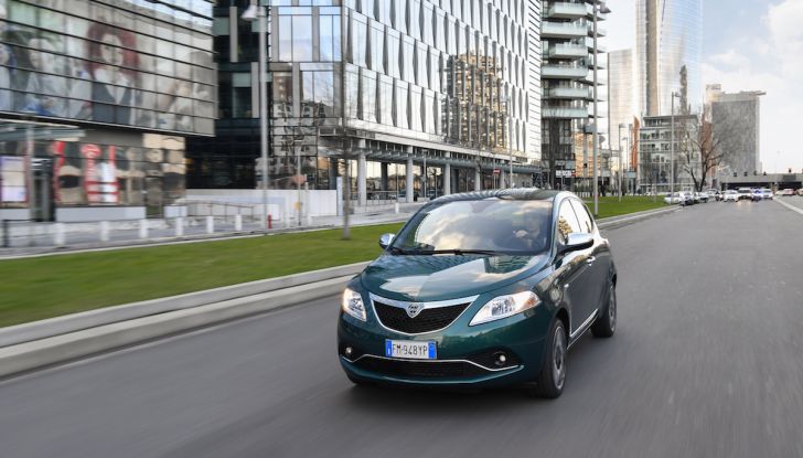 Nuova Lancia Ypsilon 2018: arrivano Elefantino Blu, Gold e Platinum - Foto 16 di 33
