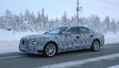 Mercedes Classe S, la nuova generazione impegnata nei test drive