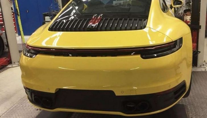 Nuova Porsche 911 2019, le prime immagini senza veli - Foto 1 di 6