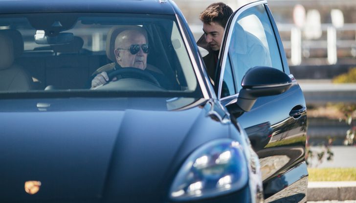 Porsche Cayenne 2018, prova su strada: la terza generazione allo stato dell’arte - Foto 19 di 44