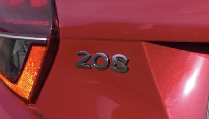 Peugeot 208 Black Line 2018, versione limitata da 1.200 esemplari - Foto 6 di 6