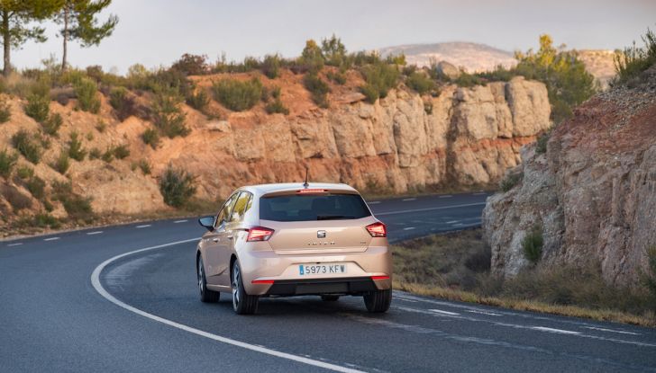 Nuova SEAT Ibiza 2018 a Metano, prova su strada del TGI da 90CV - Foto 26 di 44