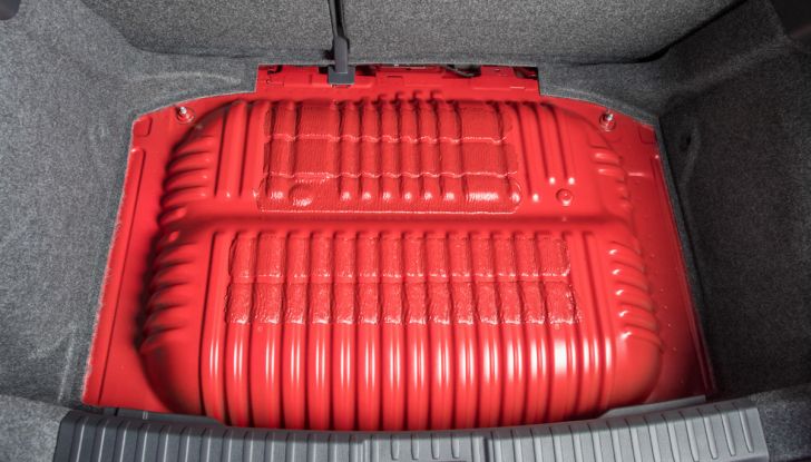 Nuova SEAT Ibiza 2018 a Metano, prova su strada del TGI da 90CV - Foto 39 di 44