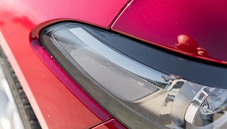 Prova su strada Alfa Romeo Giulia Quadrifoglio, la macchina perfetta! - Foto 47 di 48