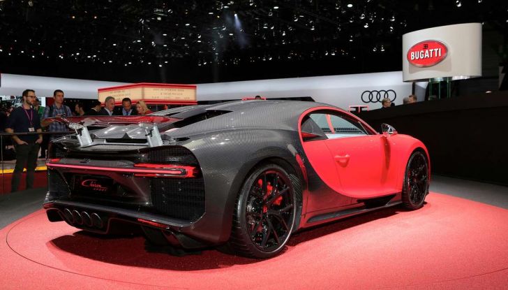 Bugatti Chiron Sport, la pista è il suo mestiere - Foto 14 di 20