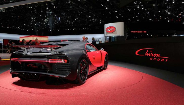 Bugatti Chiron Sport, la pista è il suo mestiere - Foto 18 di 20