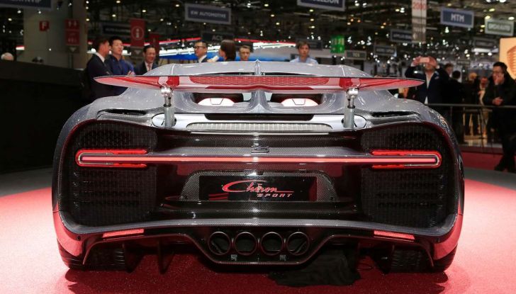 Bugatti Chiron Sport, la pista è il suo mestiere - Foto 3 di 20