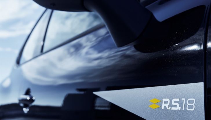 Renault Clio R.S. 18: la Hot Hatch da 220CV pronta a scendere in pista - Foto 13 di 20