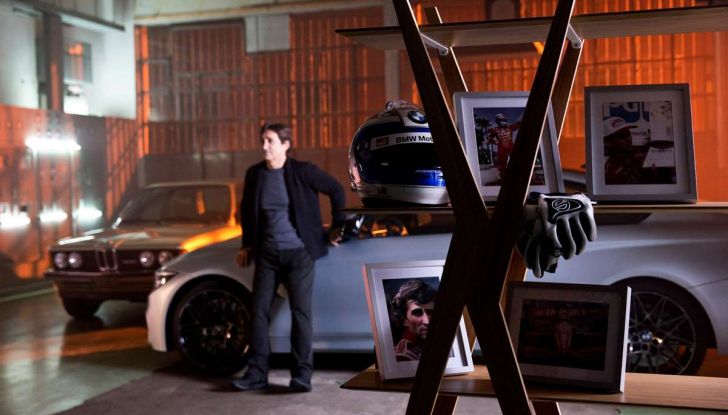 CoverYourPhone, la campagna sulla sicurezza stradale di BMW e Alex Zanardi - Foto 4 di 6