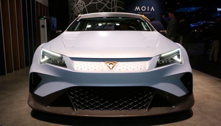 Cupra e-Racer, la prima GT 100% elettrica pronta per le corse - Foto 1 di 7