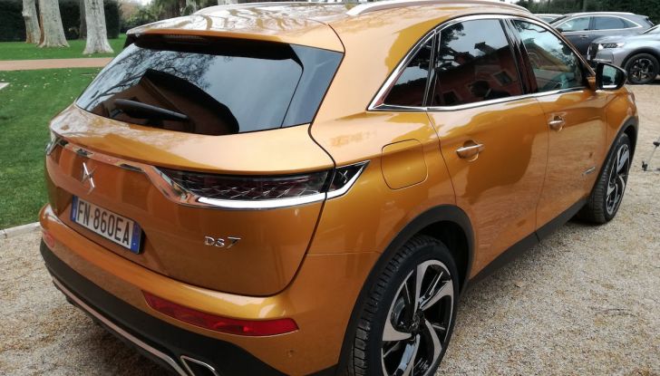 DS7 Crossback, prova su strada del SUV Premium senza compromessi - Foto 16 di 27