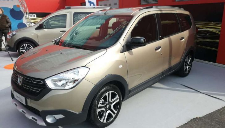 Dacia WOW, la serie speciale su Sandero, Lodgy e Dokker - Foto 2 di 10