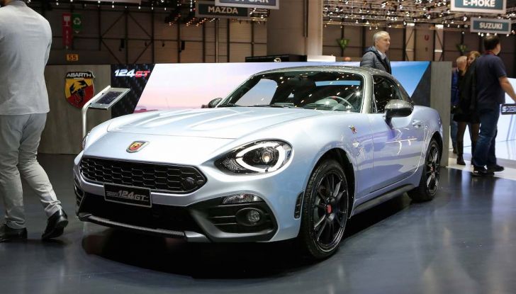 Abarth 124 GT, serie speciale con hard top in carbonio - Foto 3 di 11