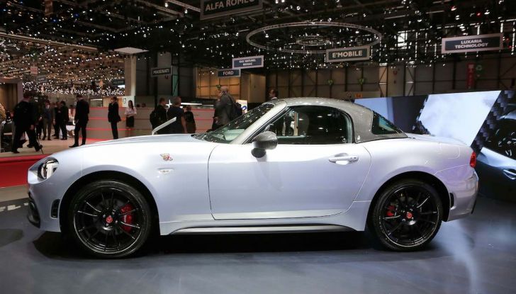 Abarth 124 GT, serie speciale con hard top in carbonio - Foto 4 di 11